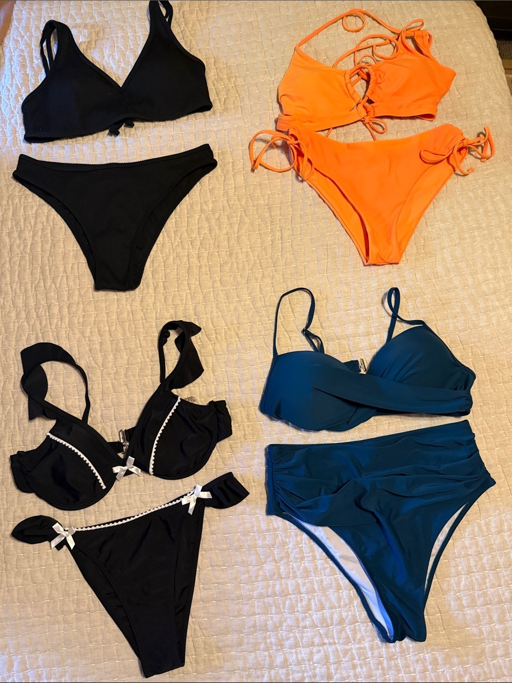 Women’s Bikinis 👙